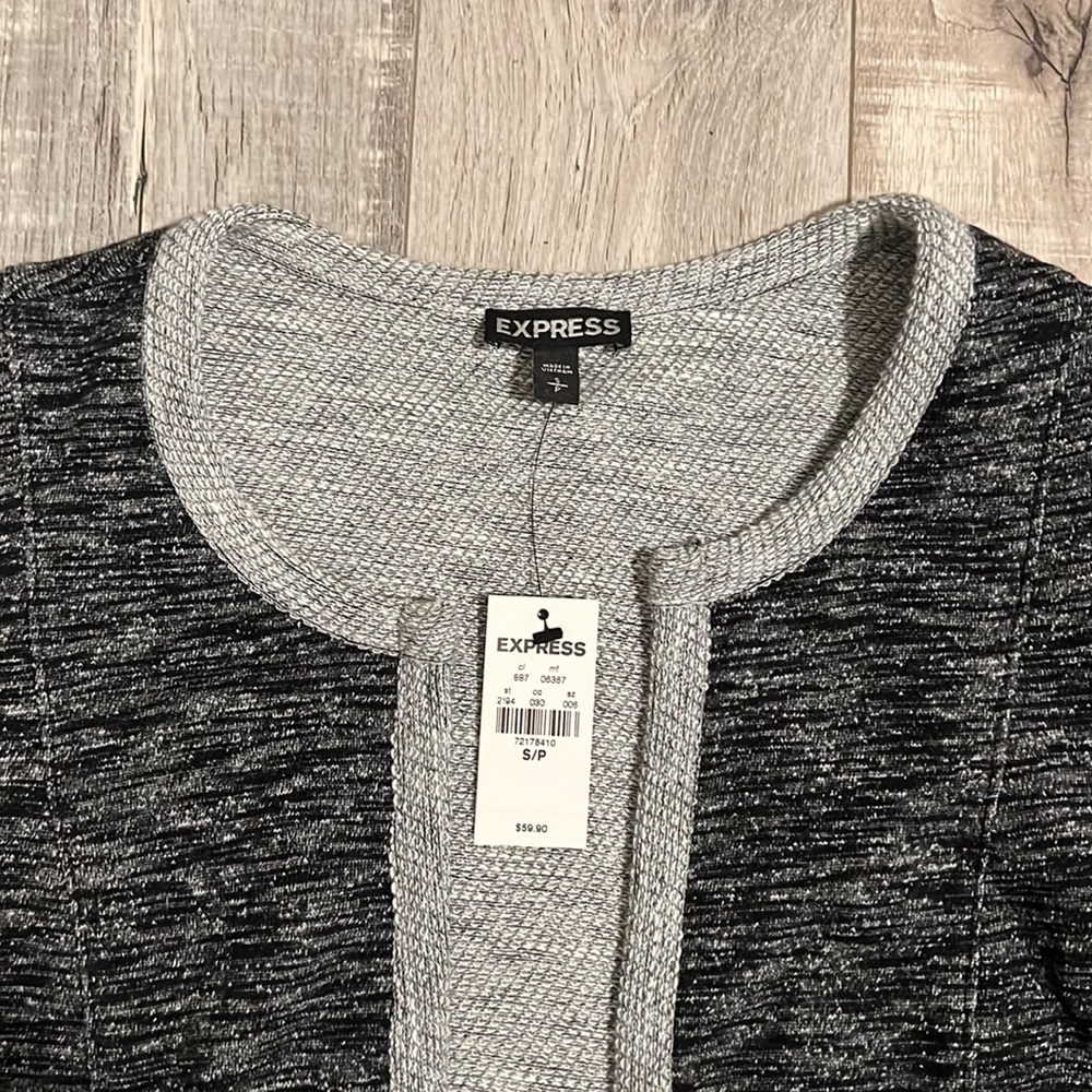 Express Cardigan - Picture 4 of 10